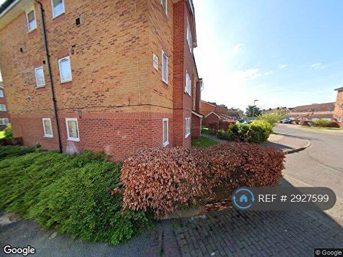 1 Bedroom Flat To Rent In Coopers Close, Dagenham, RM10