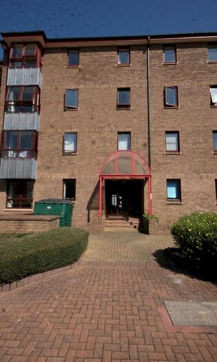 2 Bedroom Flat To Rent In Sienna Gardens, Newington, Edinburgh, EH9