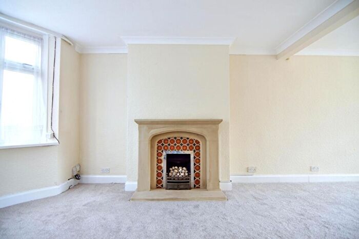 3 Bedroom Terraced House For Sale In Evenlode Crescent, Coventry, CV6