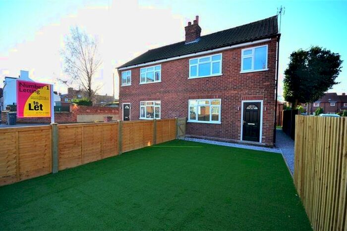 3 Bedroom Semi-Detached House To Rent In Rythergate, Cawood YO8