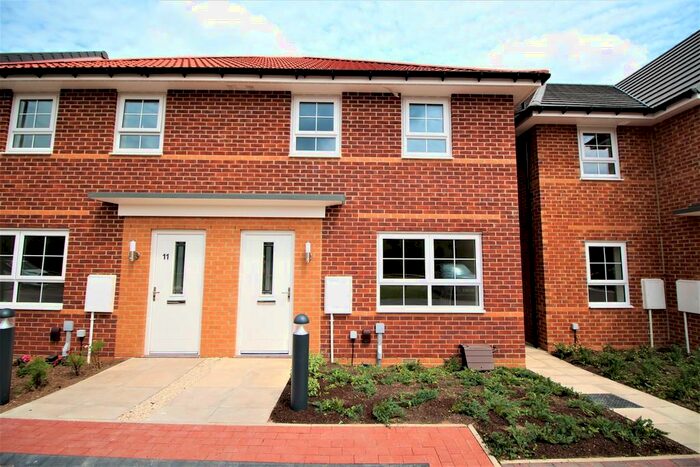 3 Bedroom Semi-Detached House To Rent In Dearing Close, Wheatley Hall Road, DN2