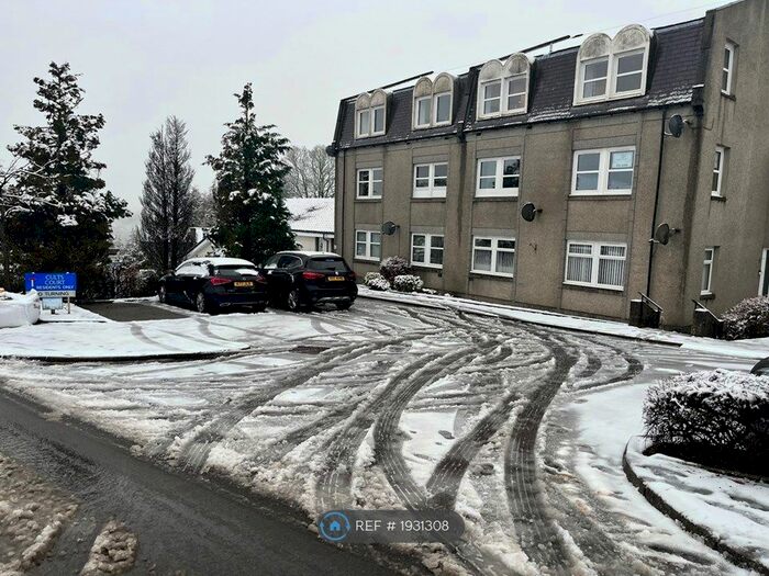 2 Bedroom Flat To Rent In Cults, Aberdeen, AB15