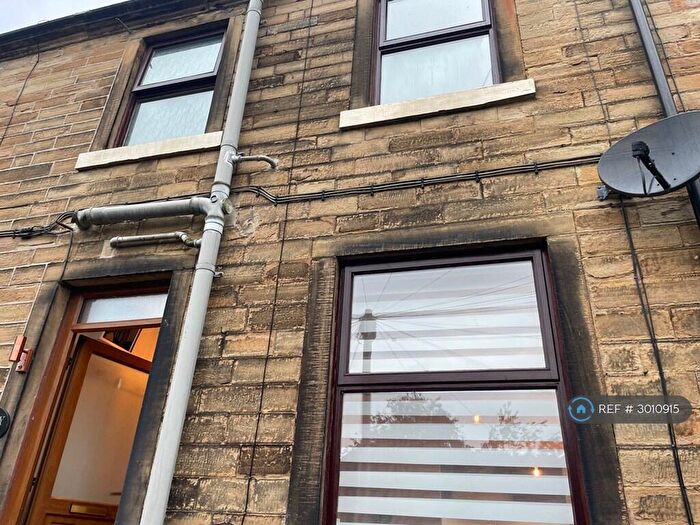 2 Bedroom Terraced House To Rent In Hightown Lane, Holmfirth, HD9