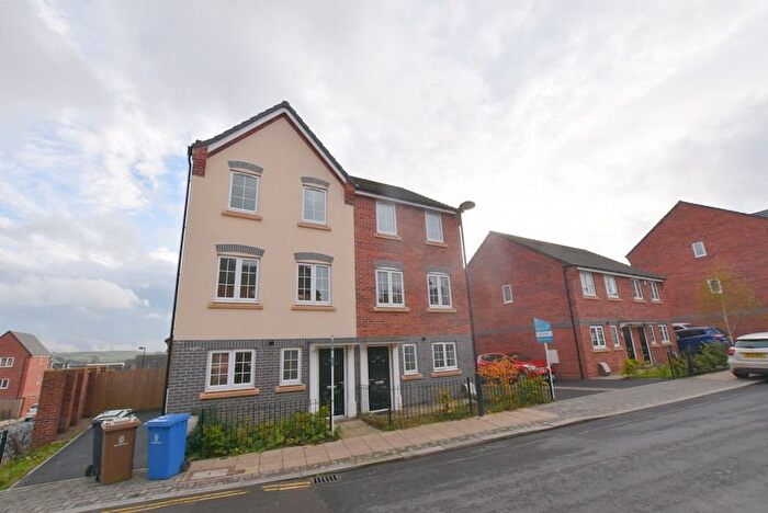 4 Bedroom Town House To Rent In Waterloo Street, Hanley, ST1