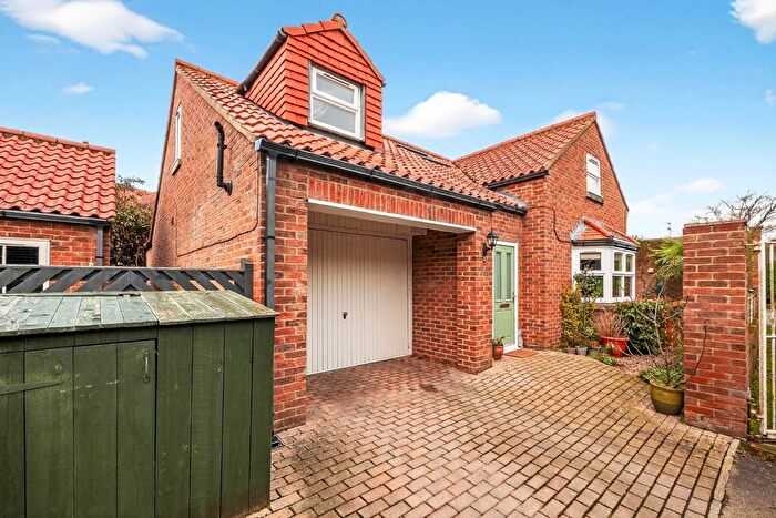 3 Bedroom Detached House For Sale In Maple Court, Stockton On The Forest, York, YO32
