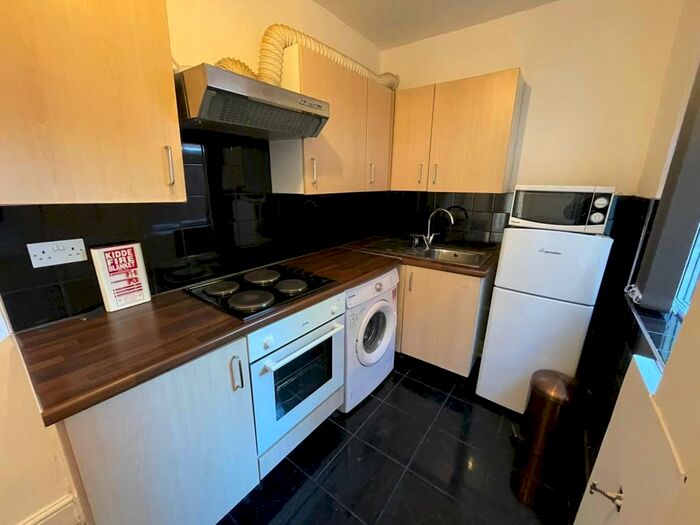 2 Bedroom Terraced House To Rent In Draycott Road, Smethwick, Birmingham, B66