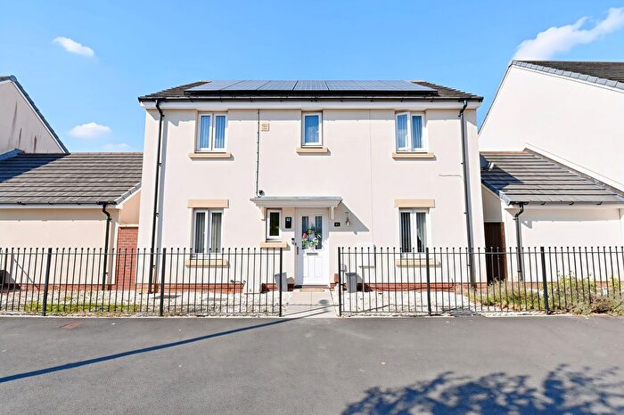 4 Bedroom Detached House For Sale In Brinell Square, Newport, NP19