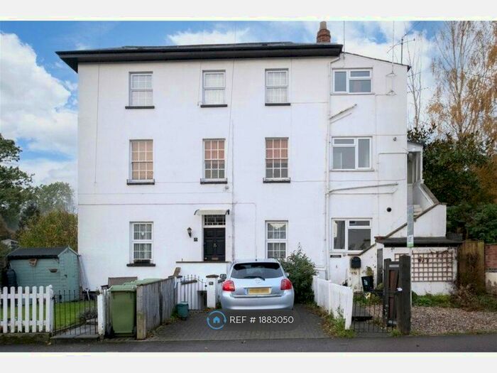 2 Bedroom Flat To Rent In Church Street, Charlton Kings, Cheltenham, GL53
