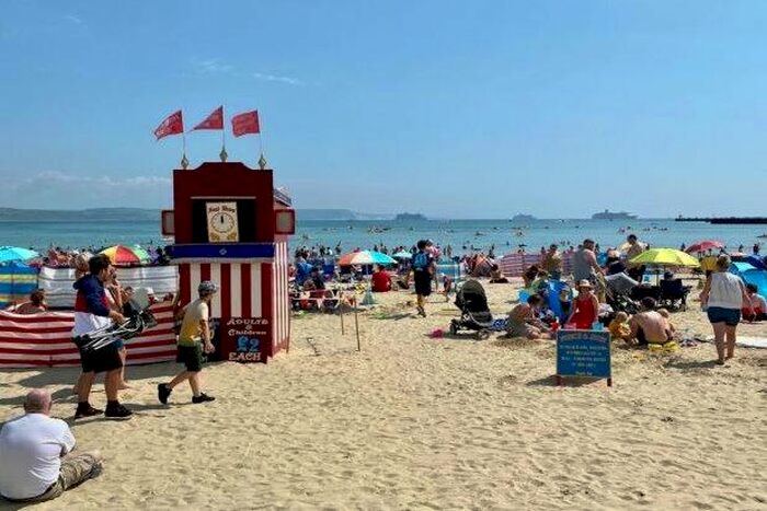 3 Bedroom Flat To Rent In Market Street, Weymouth, DT4