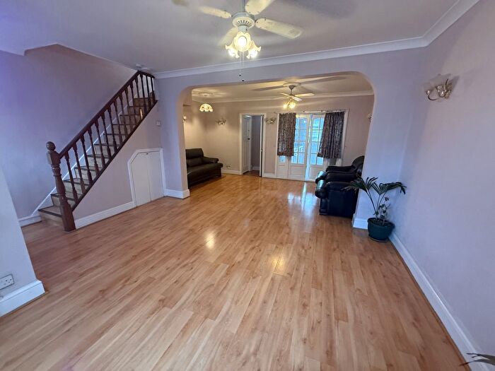 3 Bedroom Terraced House To Rent In Harrow, HA2