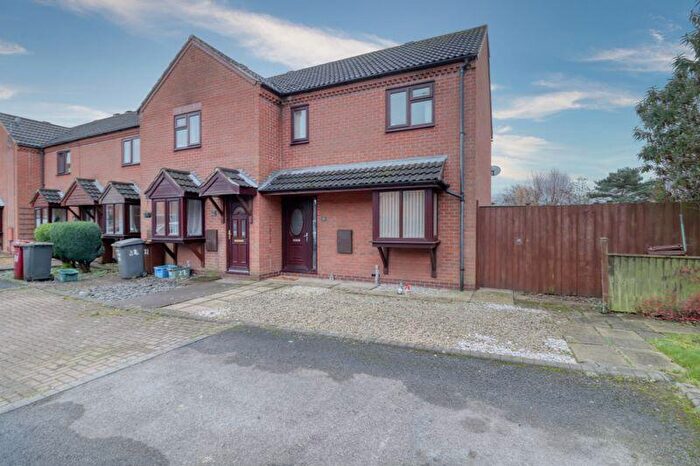 3 Bedroom Terraced House To Rent In Trinity Court, Broughton, DN20