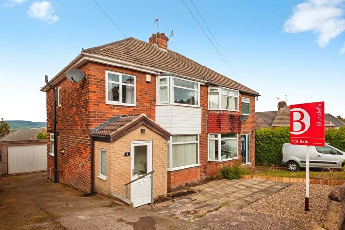 3 Bedroom Semi-Detached House For Sale In West View Road, Kimberworth, Rotherham, South Yorkshire, S61