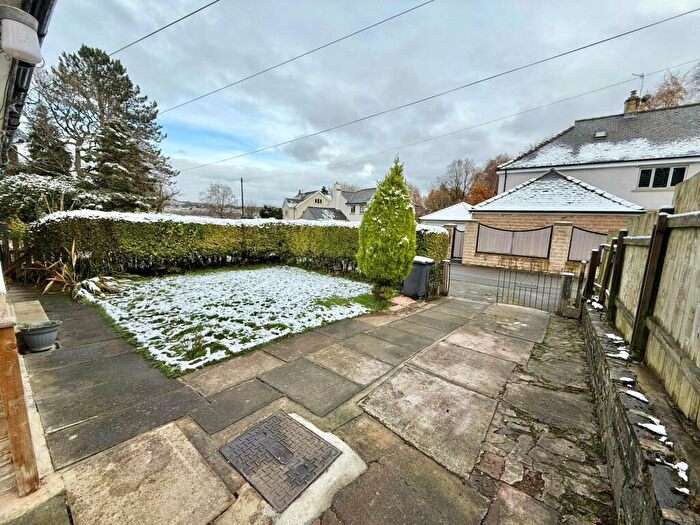 2 Bedroom Bungalow To Rent In Ghyll Wood Drive, Bingley, West Yorkshire, Uk, BD16