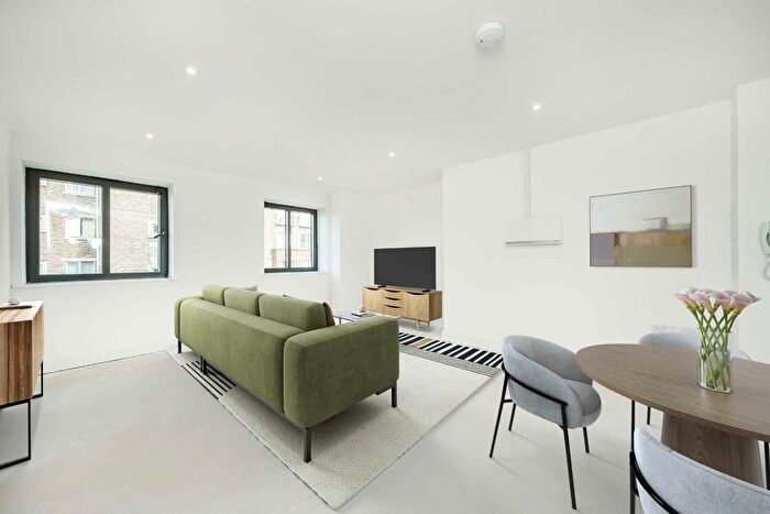 1 Bedroom Flat For Sale In Chatfield Road, Battersea, SW11