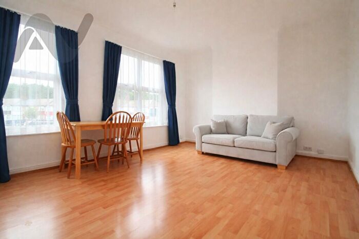 1 Bedroom Flat To Rent In Hermitage Road, London, N4