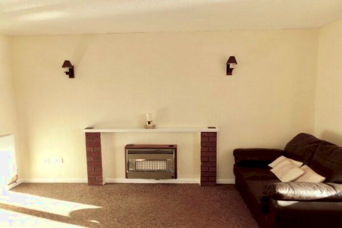 1 Bedroom Flat To Rent In Kersbrook Close, Stoke-On-Trent, ST4