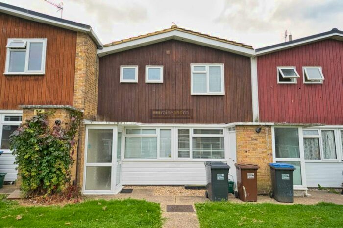 4 Bedroom Property To Rent In Aldykes, Hatfield AL10