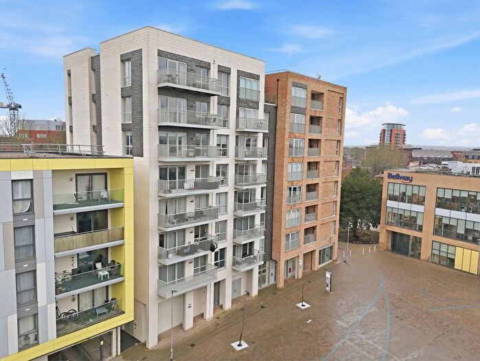 2 Bedroom Flat For Sale In Cunard Square, Chelmsford, CM1