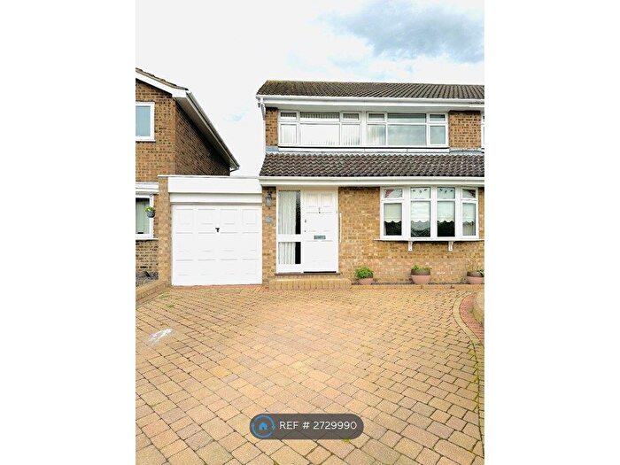 3 Bedroom Semi Detached House To Rent In Downsway, Chelmsford, CM1