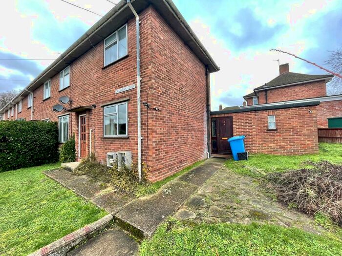 2 Bedroom Flat To Rent In Grasmere Close, Norwich, NR4