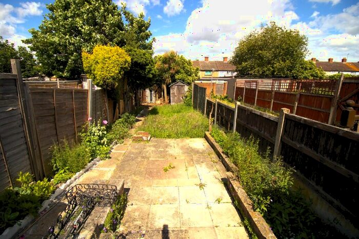 3 Bedroom Terraced House For Sale In Third Avenue, Dagenham, London, RM10