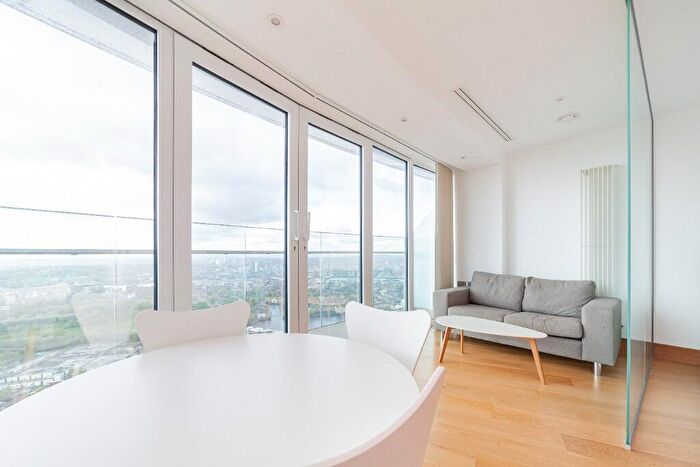 1 Bedroom Flat For Sale In Crossharbour Plaza, London, E14