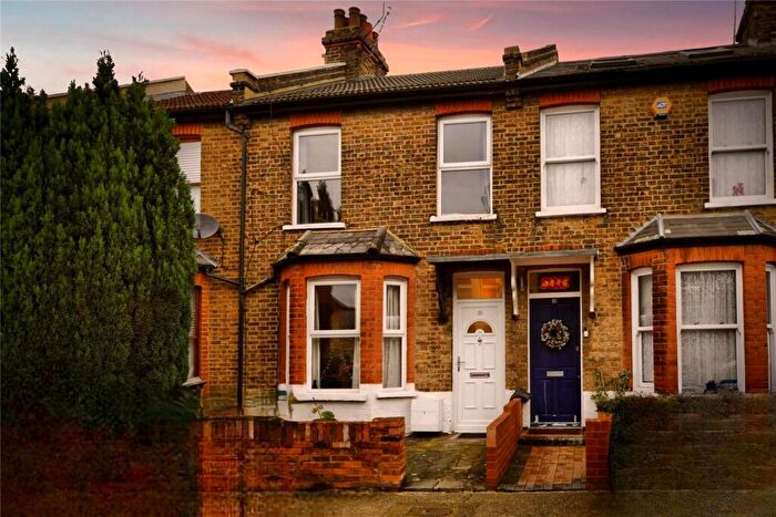 3 Bedroom Terraced House For Sale In Fredericks Place, London, N12