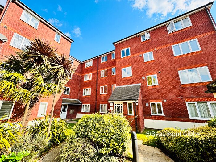 1 Bedroom Flat To Rent In Bywater House, Harlinger Street, Woolwich, London, SE18