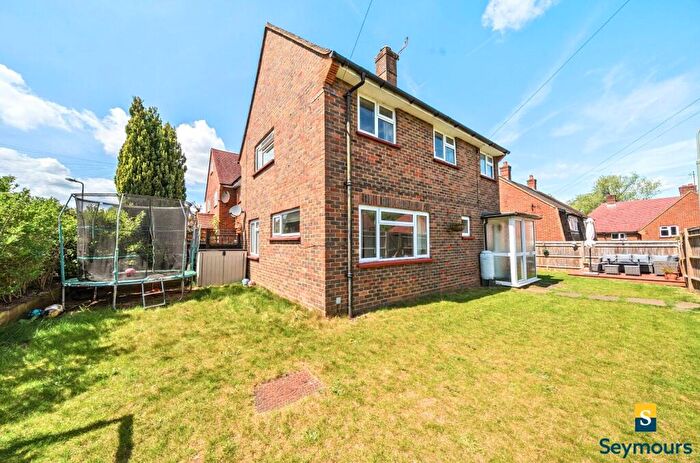 3 Bedroom Semi-Detached House For Sale In Tillingbourne Road, Shalford, Guildford, Surrey, GU4