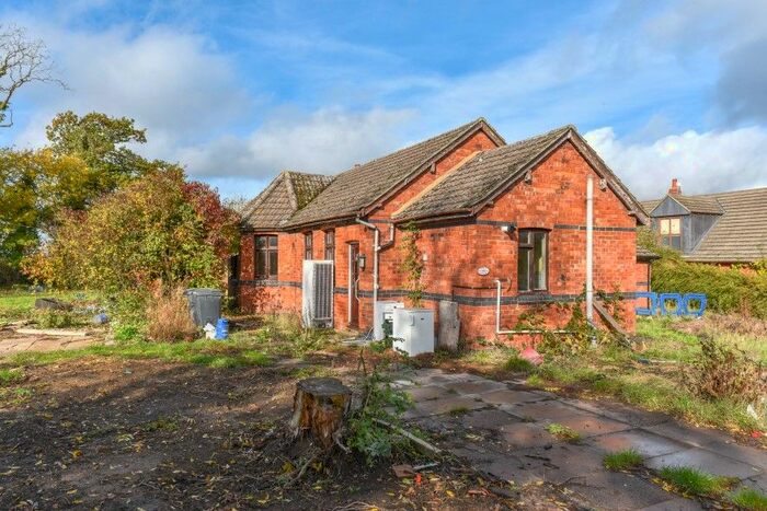 Bungalow For Sale In And Moulton Road, Holcot, Northampton, Northamptonshire, NN6