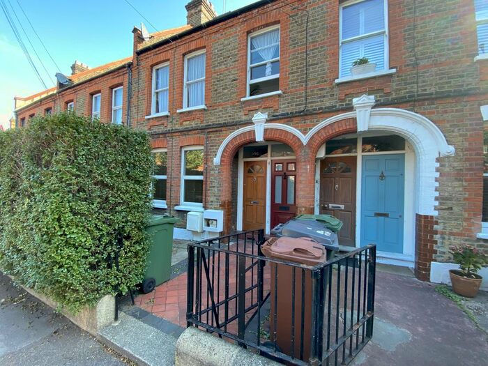 2 Bedroom Flat To Rent In Diana Road, London, E17