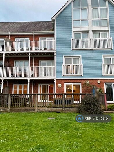 2 Bedroom Flat To Rent In Perch Close, Larkfield, Aylesford, ME20