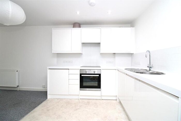 1 Bedroom Flat To Rent In Payne Avenue, Hove, BN3