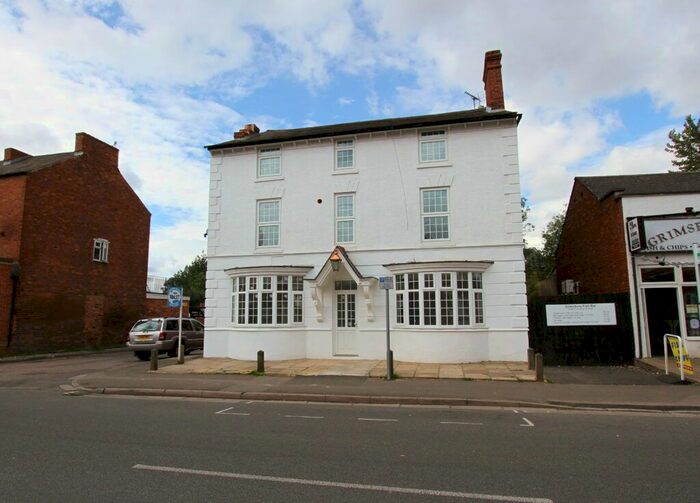 2 Bedroom Flat To Rent In Middleton Road, Banbury, Oxon, OX16