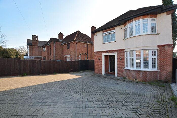 3 Bedroom Detached House To Rent In Upton Park, Slough, SL1