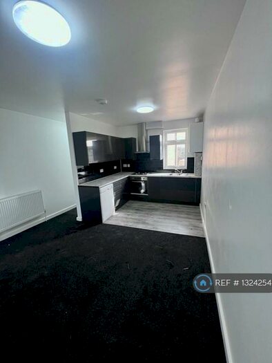2 Bedroom Flat To Rent In Field Road, London, E7