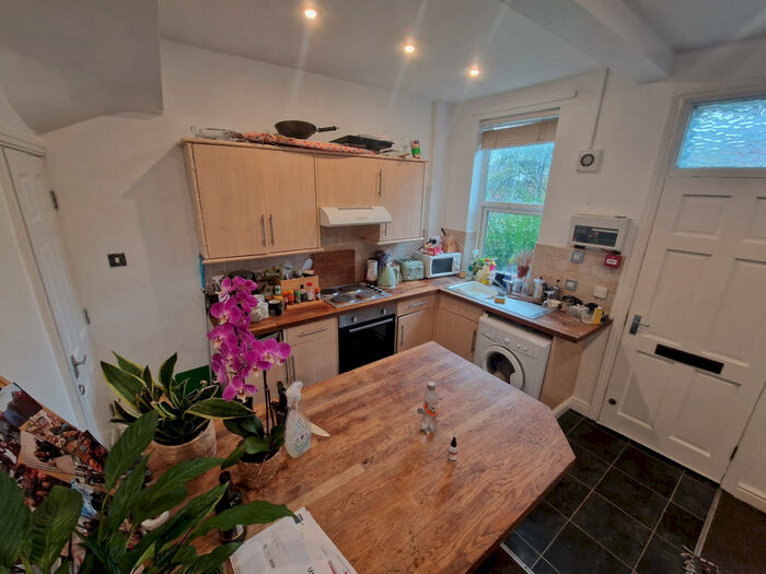 3 Bedroom Terraced House To Rent In St. Anns Avenue, Leeds, West Yorkshire, LS4