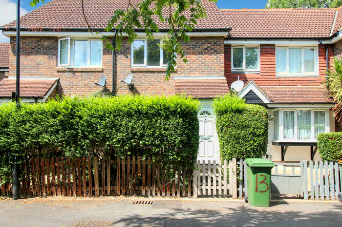 2 Bedroom Terraced House To Rent In Elmley Close, E6