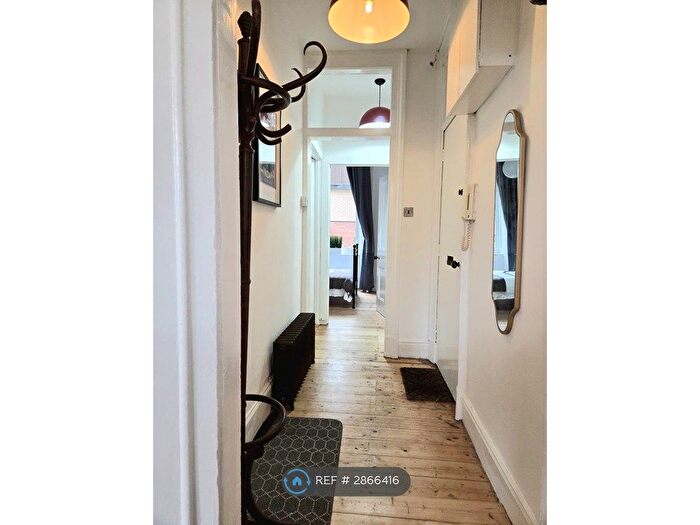 1 Bedroom Flat To Rent In Mcculloch St, Glasgow, G41