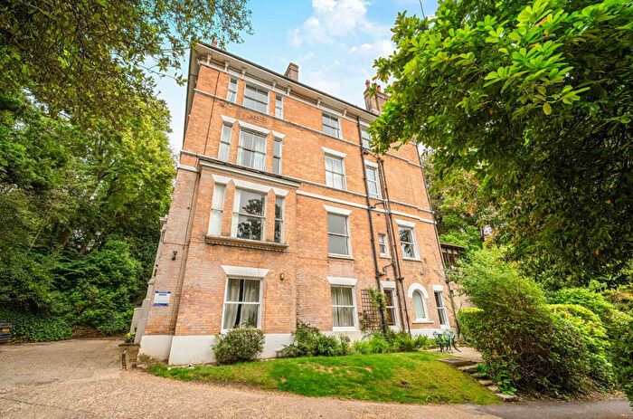 1 Bedroom Apartment For Sale In St. Stephens Road, Bournemouth, Dorset, BH2