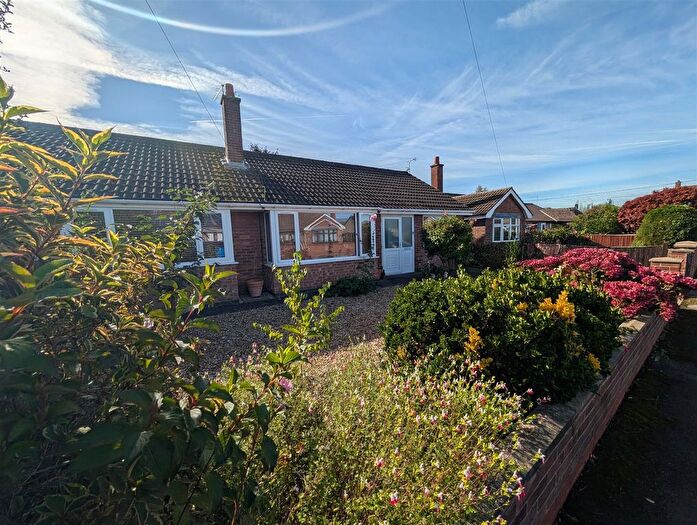 3 Bedroom Semi-Detached Bungalow For Sale In Chaucer Road, Balderton, Newark, NG24