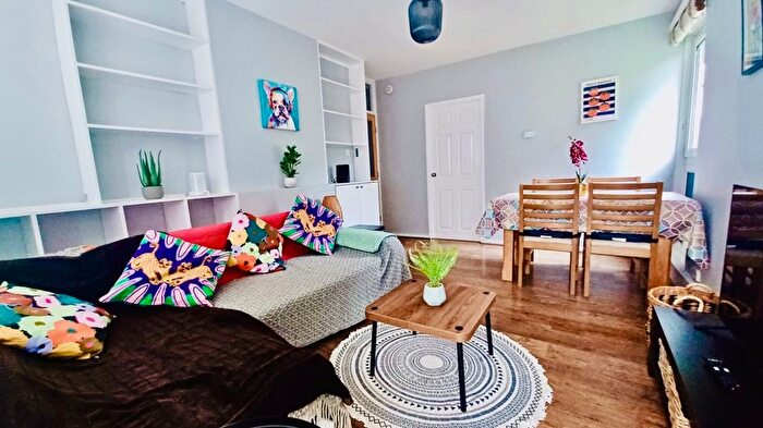 2 Bedroom Flat To Rent In Windley Close, London, SE23