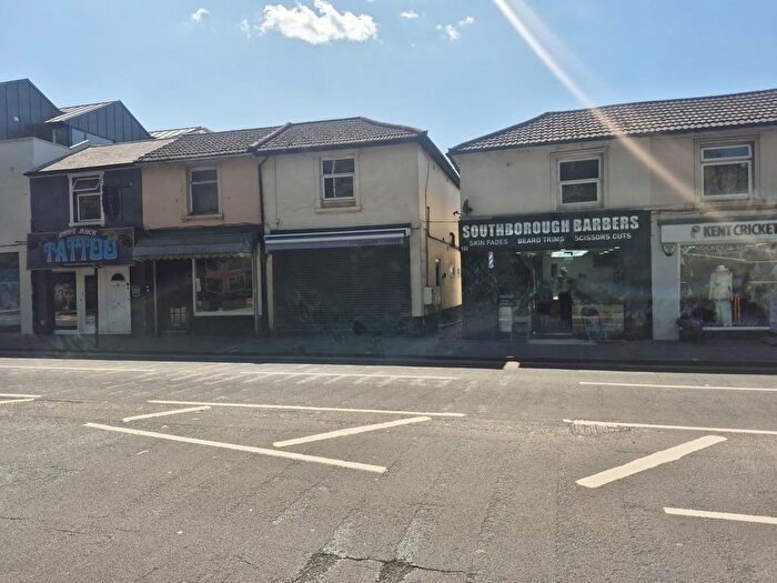 1 Bedroom Flat For Sale In A London Road, Southborough, Tunbridge Wells, Kent, TN4