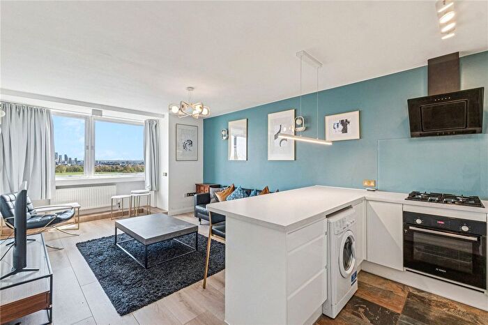 1 Bedroom Flat For Sale In Porchester Place, Hyde Park Estate, W2