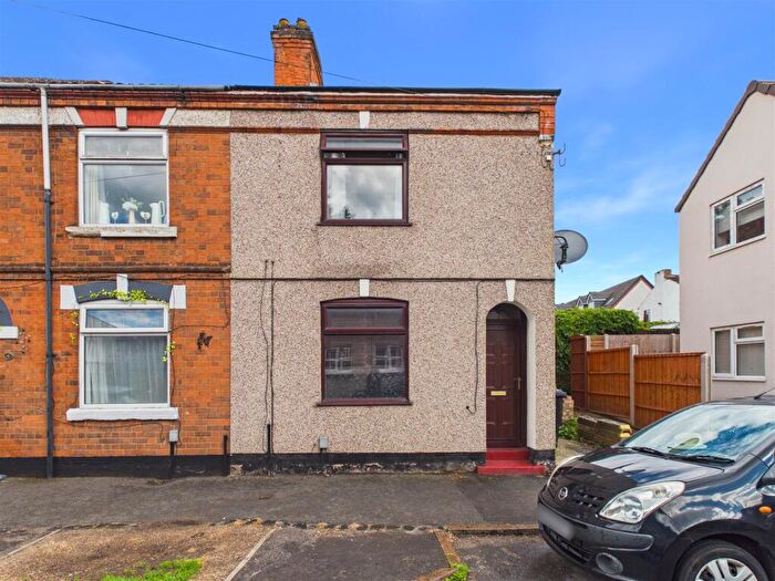 3 Bedroom End Of Terrace House For Sale In Jubilee Street, Rugby, CV21