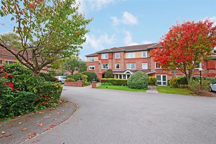 2 Bedroom Flat For Sale In Homeyork House, Danesmead Close, Fulford, YO10