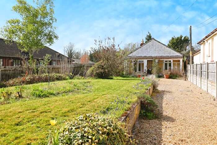 2 Bedroom Detached Bungalow For Sale In London Road, Amesbury, Salisbury, SP4