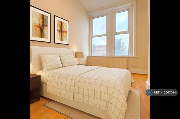 3 Bedroom Flat To Rent In Lea Bridge Road, London, E10