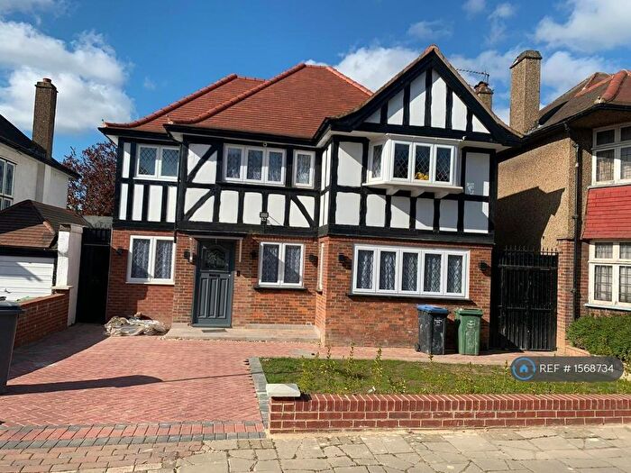 9 Bedroom Detached House To Rent In Barn Way, Wembley, HA9