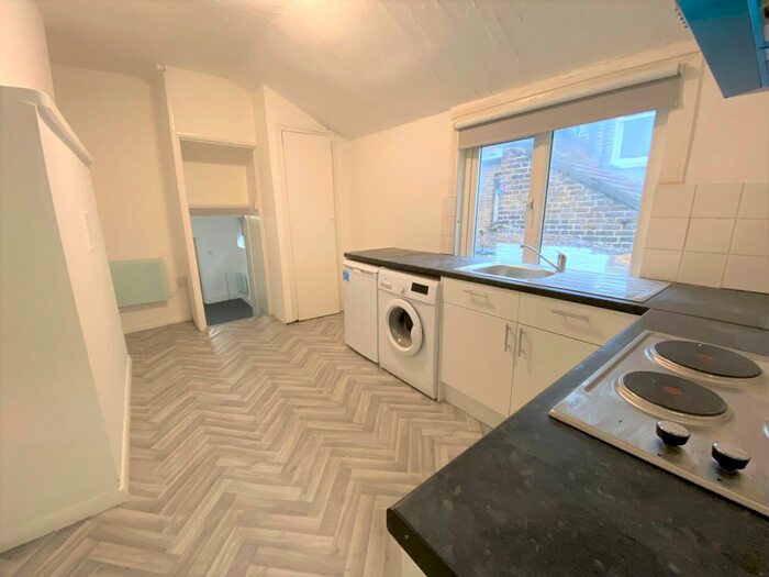 Studio To Rent In Station Rise, London, SE27